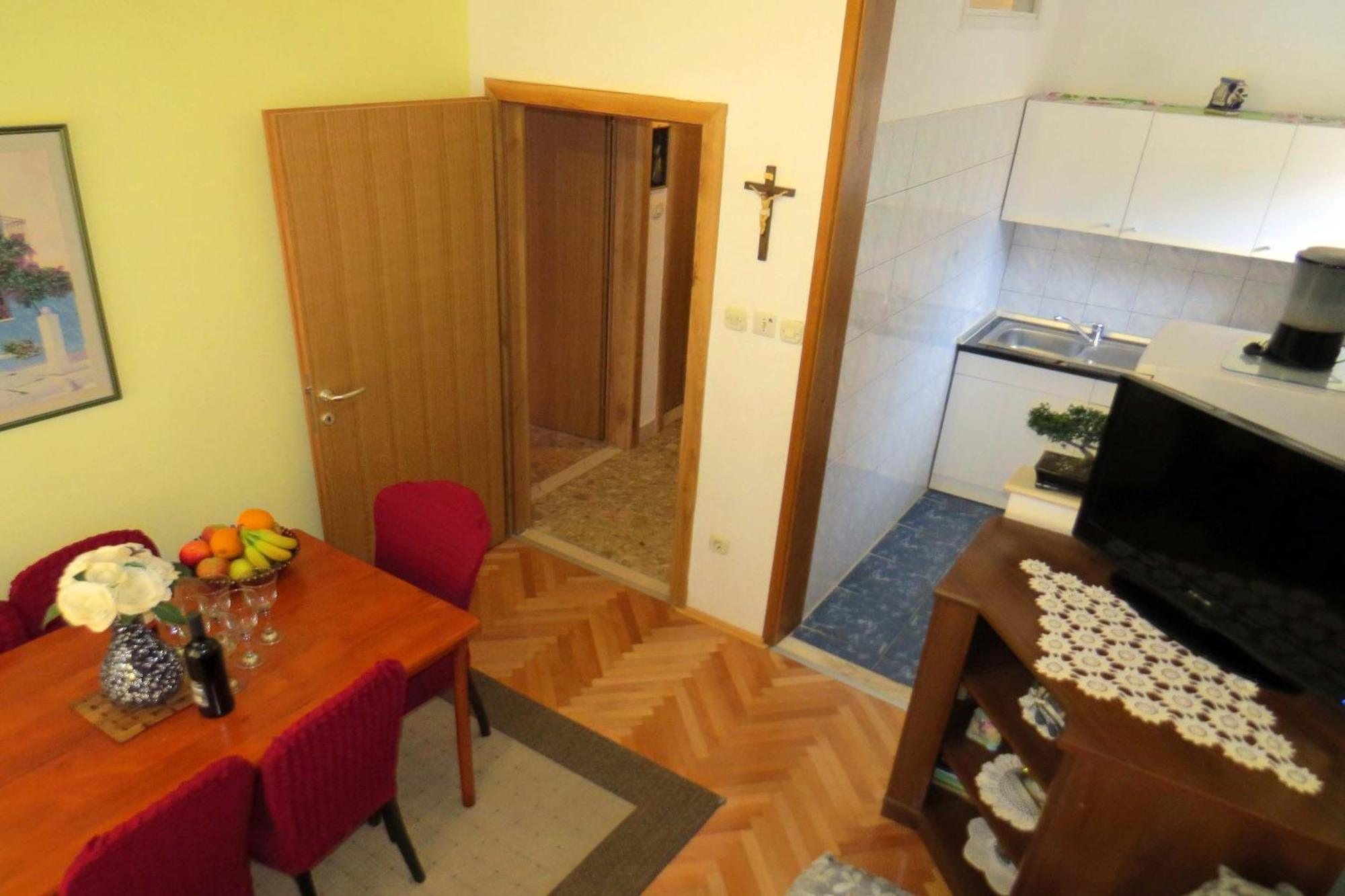 Apartman Jakir Baška Voda Eksteriør bilde